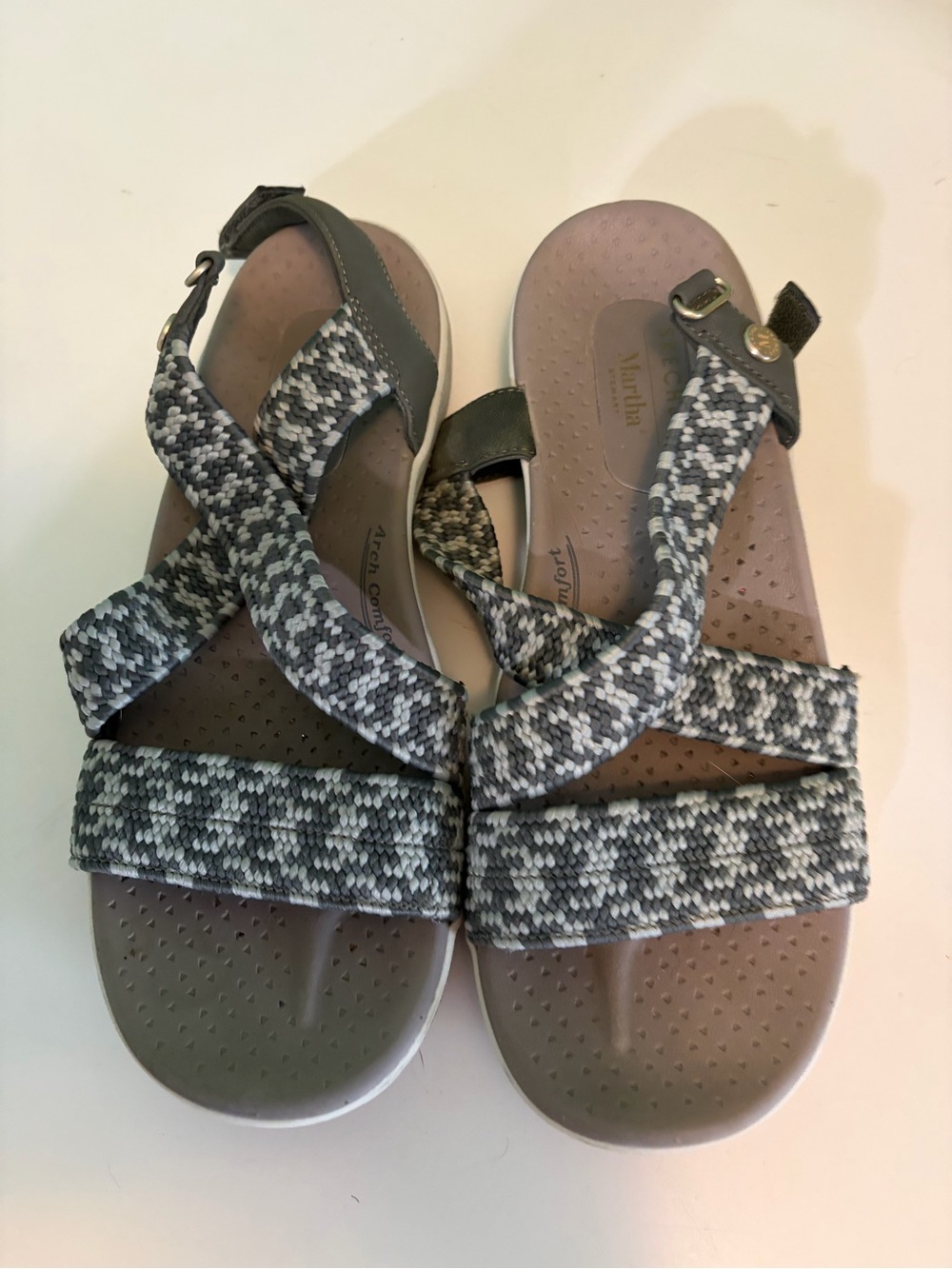 Skechers Gray Patterned Strap Sandals